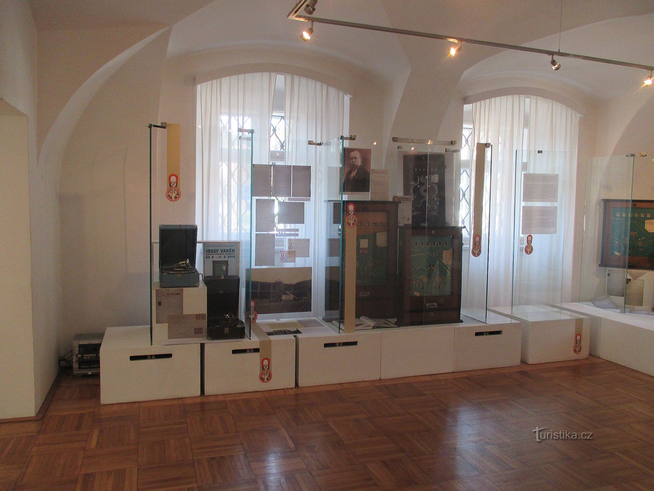 Semily - 博物馆和 Pojizerská 画廊