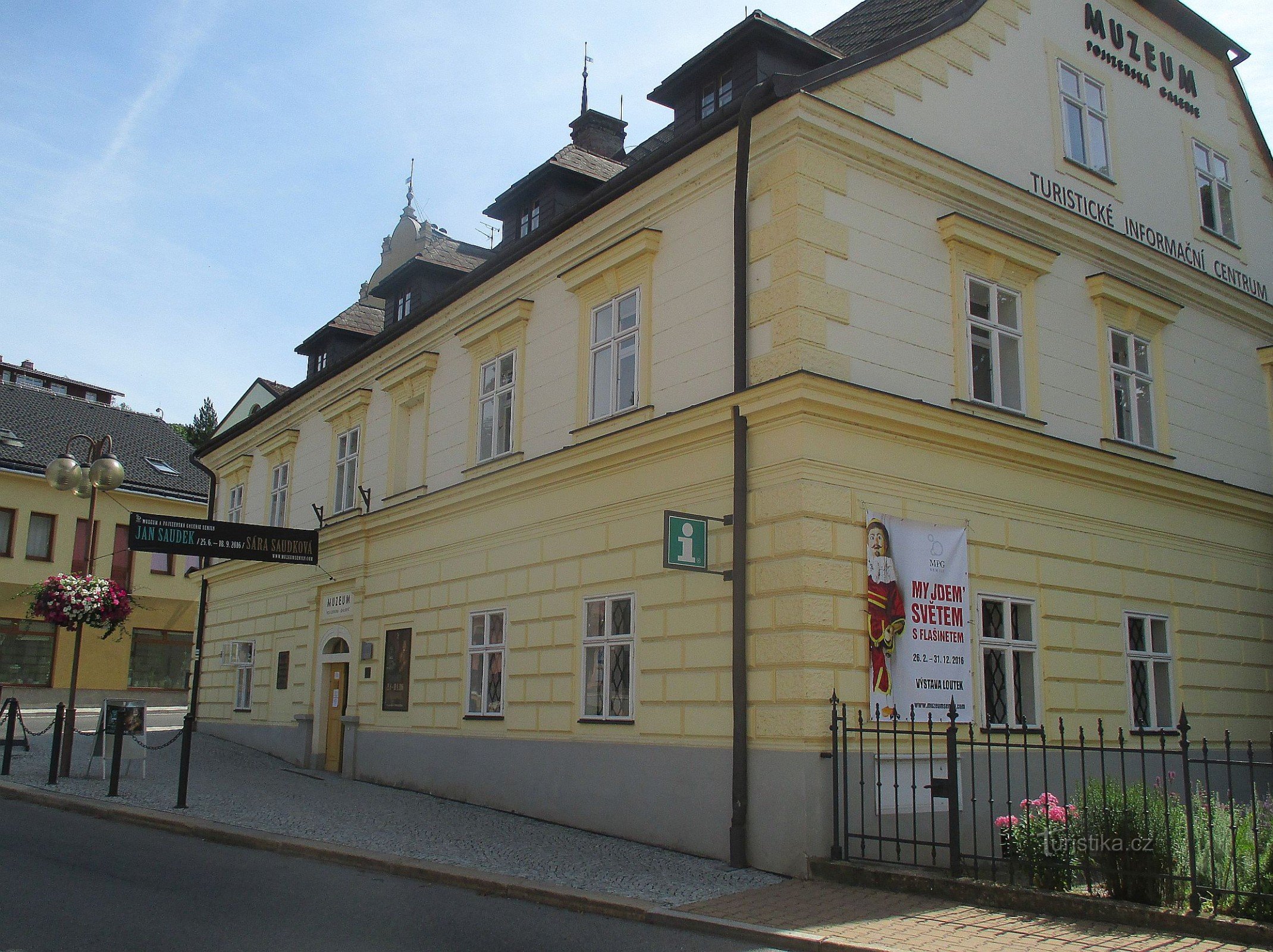 Semily - 博物馆和 Pojizerská 画廊