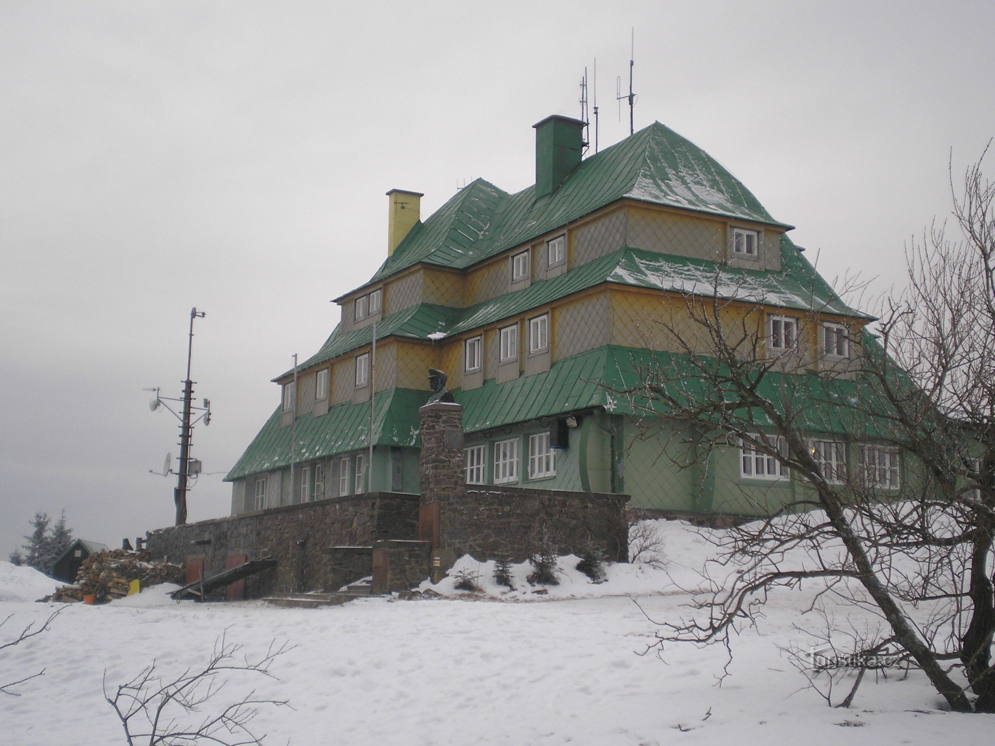 谢尔利希-马萨里克小屋