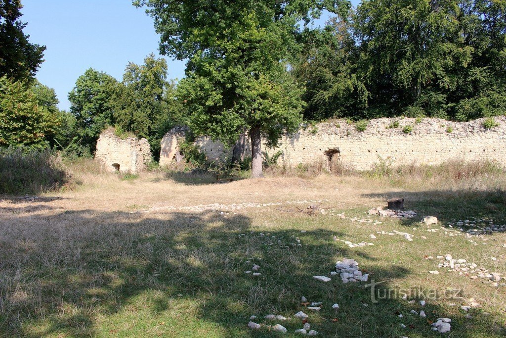 Partie nord-est des murs