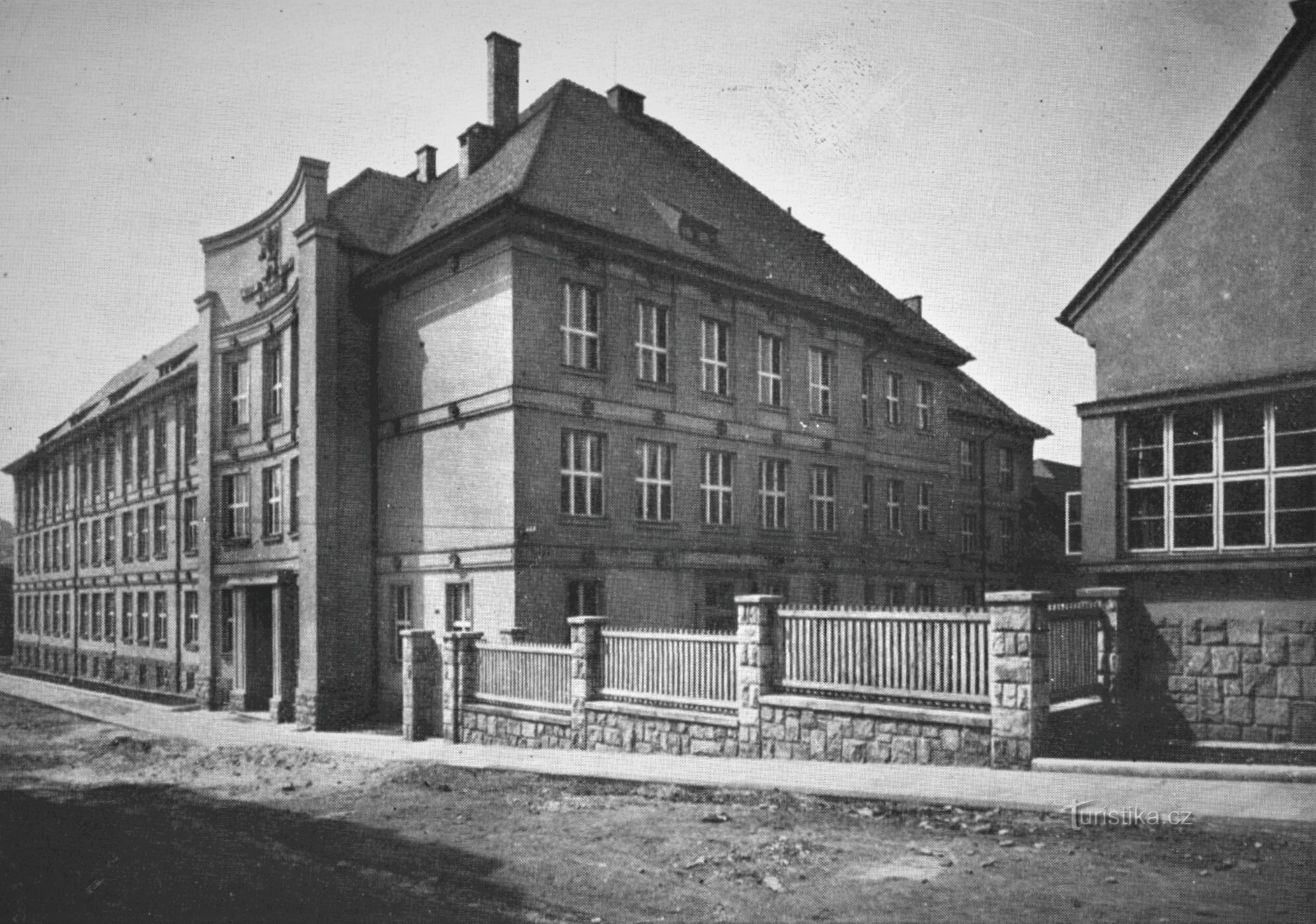 Widok północno-wschodni nieruchomości Trutnov (1927)