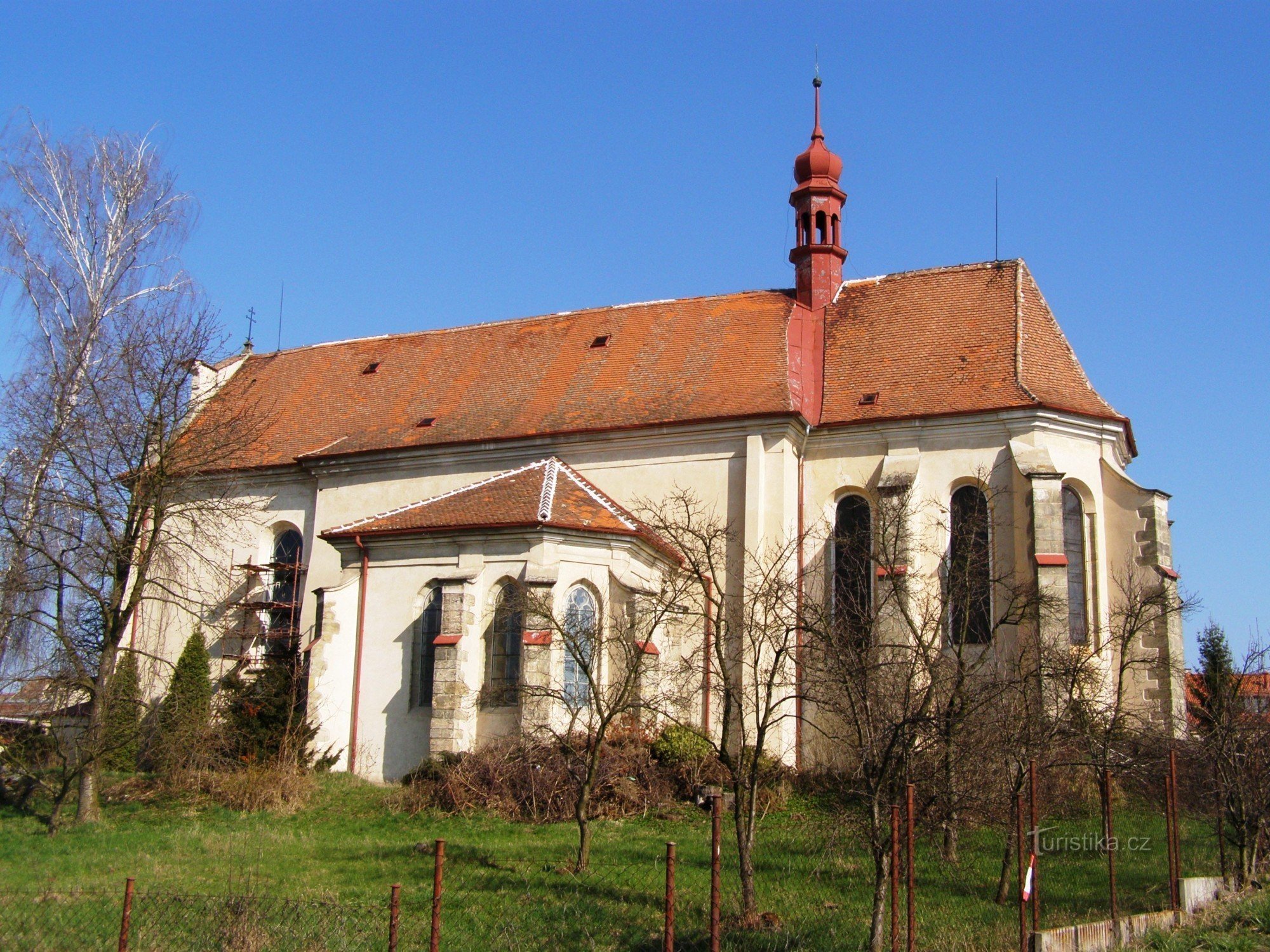 Sezemice - kostel Nejsvětější Trojice