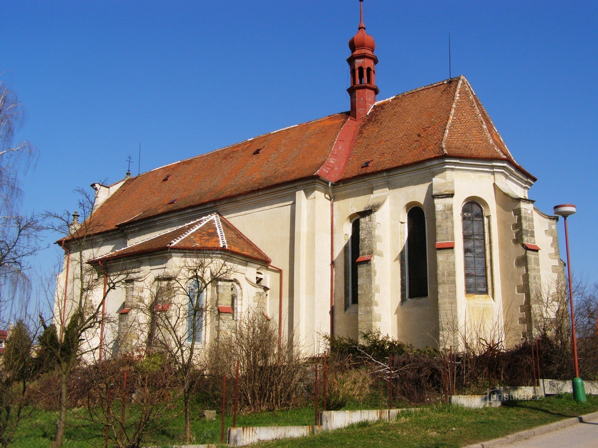 Sezemice - Den heliga treenighetens kyrka
