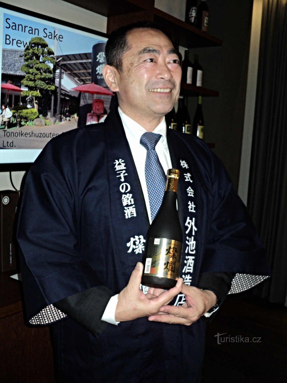 Shigeki Tonoike este un producător de sake din a treia generație.