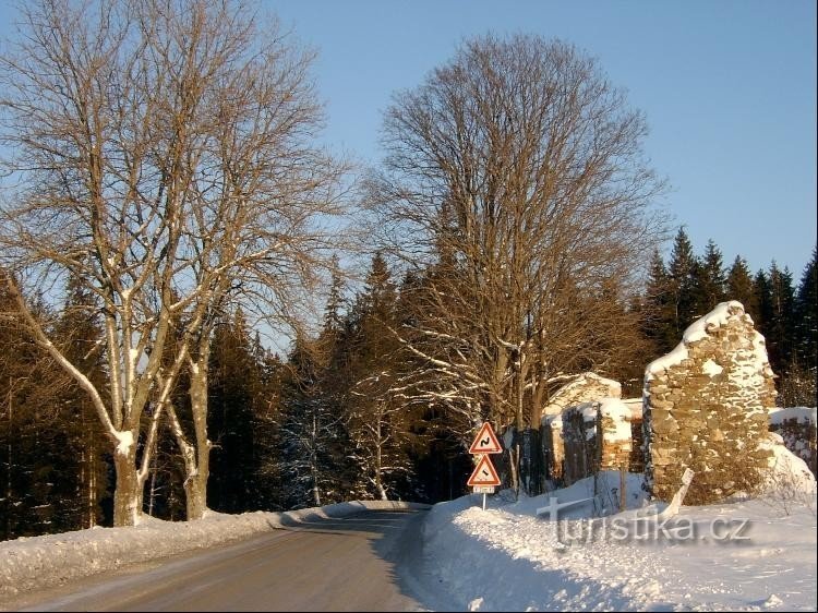 Strada per Dobra Voda