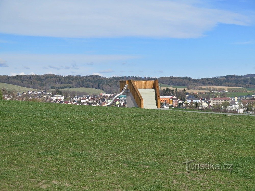 Skalička (Zábřeh) – Colline Humenec et point de vue avec toboggan