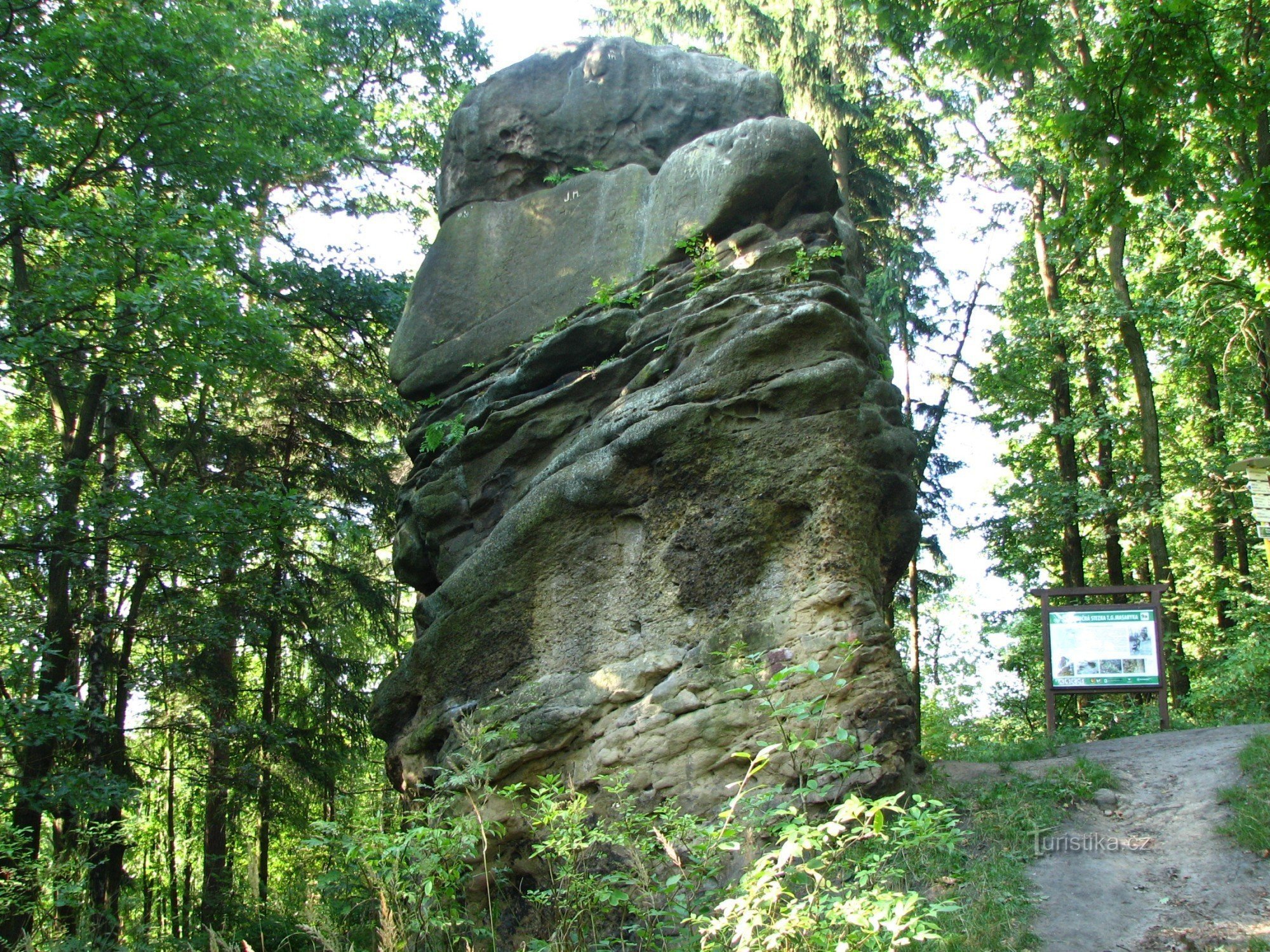 Felsen Jarcovská kula