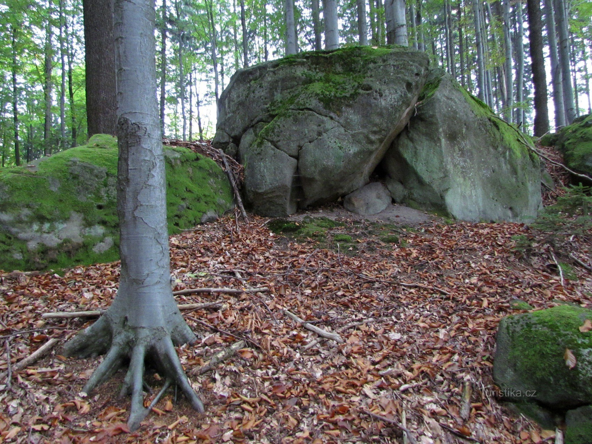 rochers sous Okluk