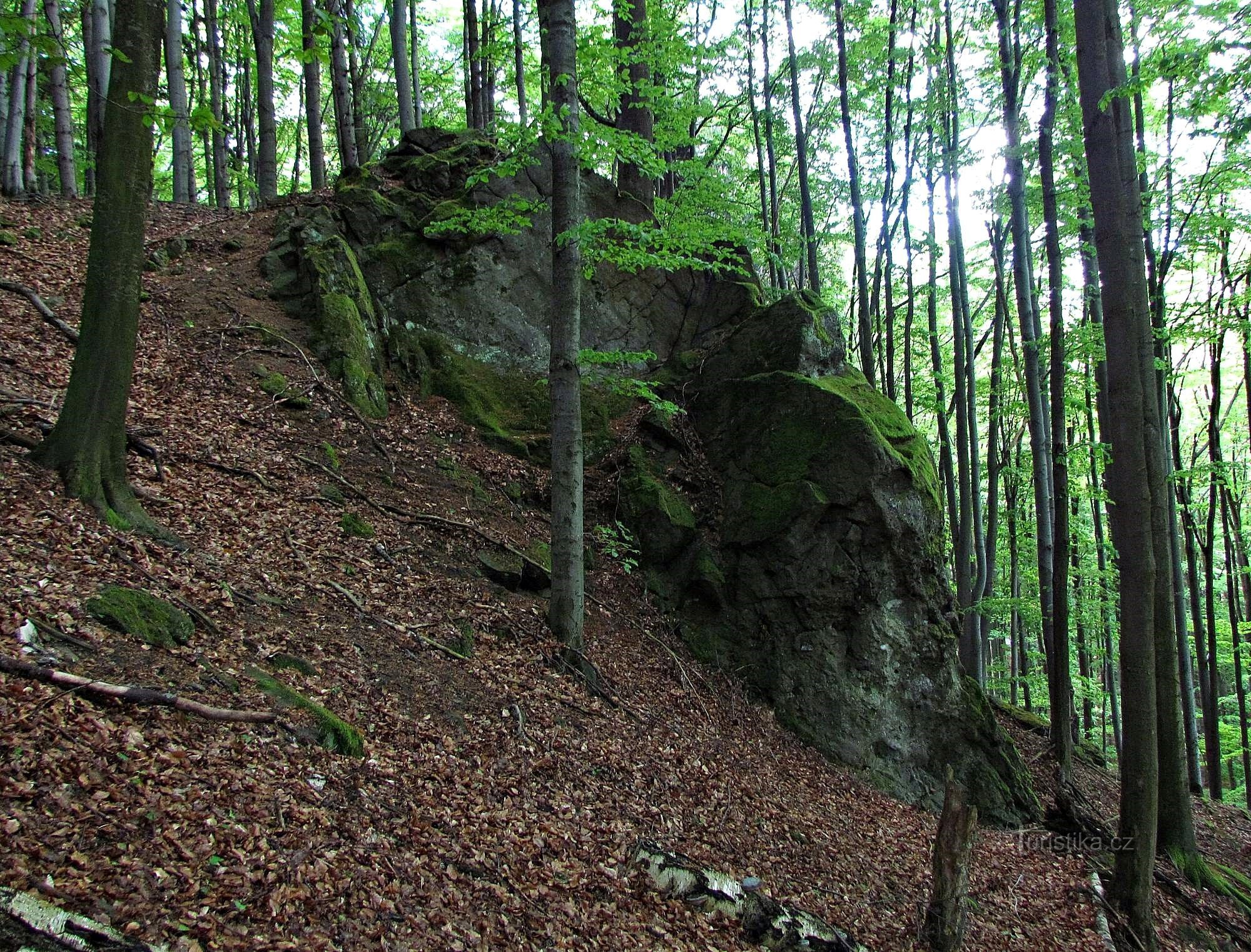 rocky cliffs of Bludný