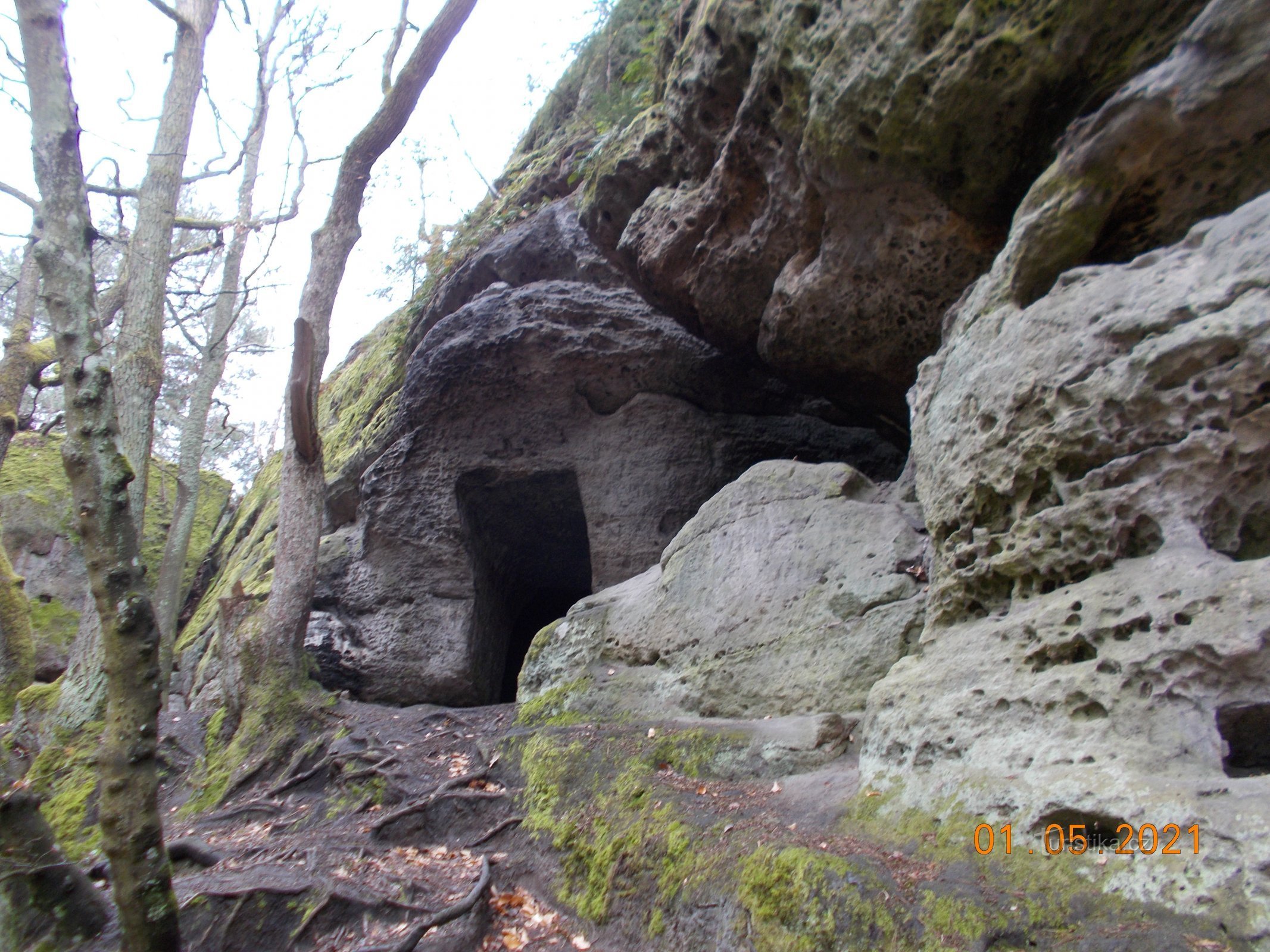 Nedamy rock castle