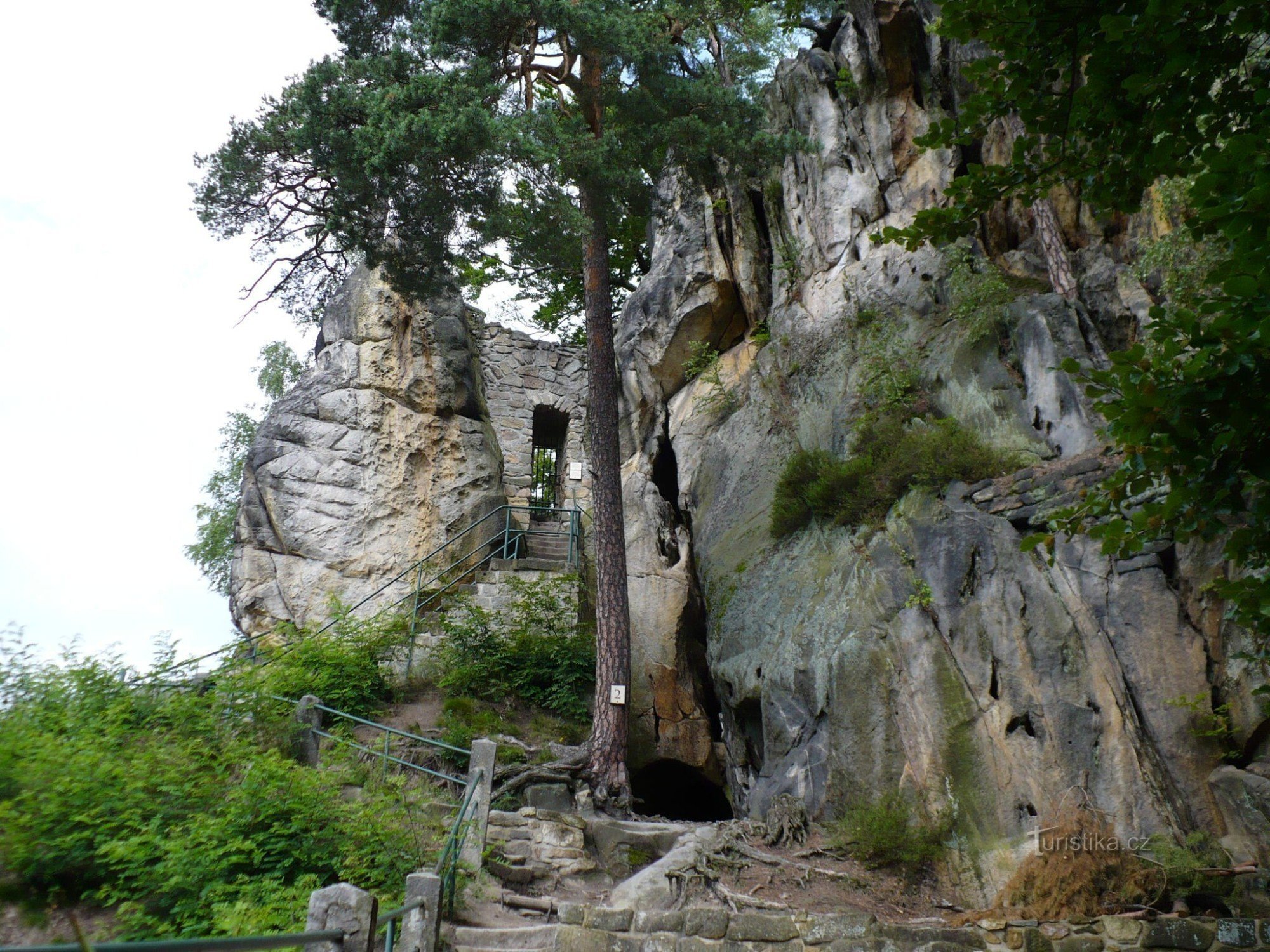 rock castle Vranov - Pantheon