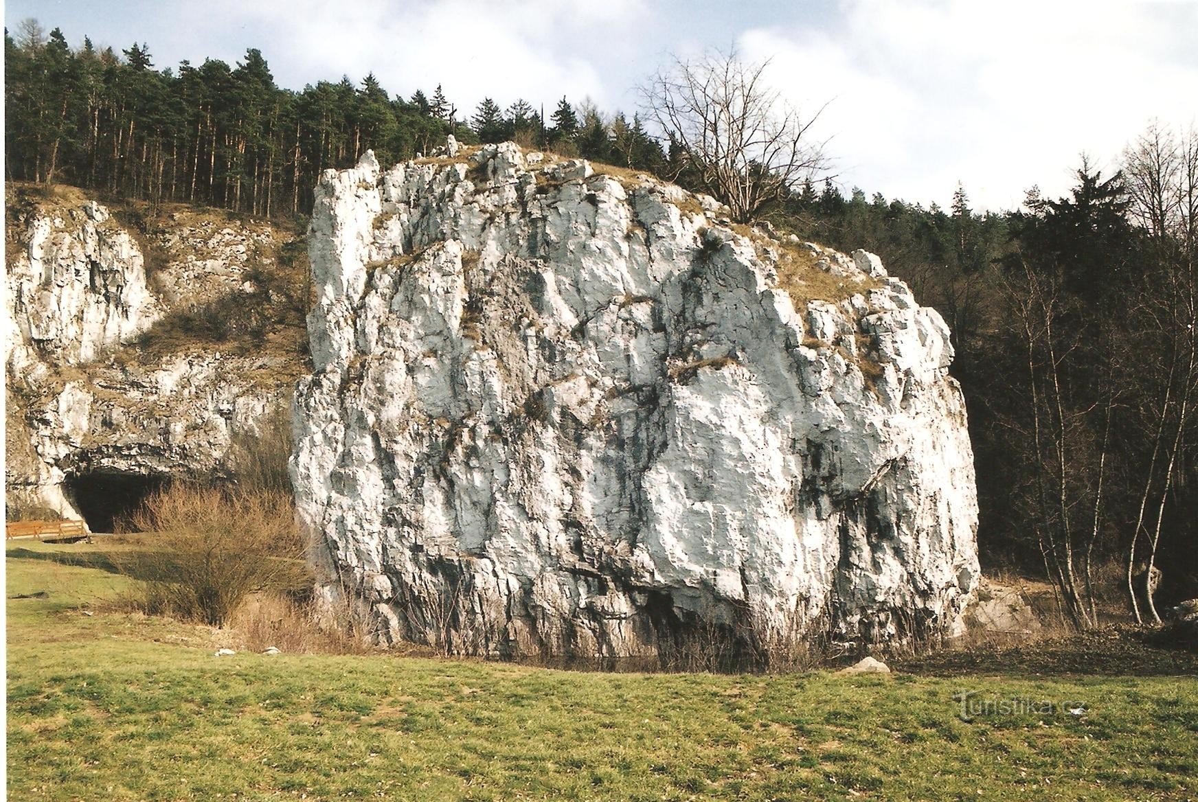 Hřebenáč 岩层