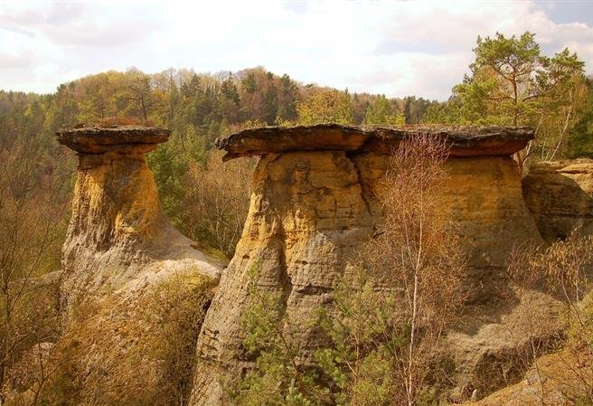 Pokličky rock formacija