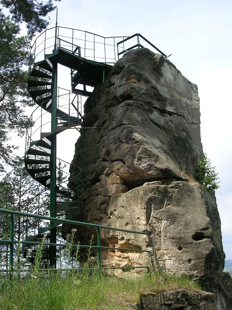 Mirante da rocha de Hlavatice