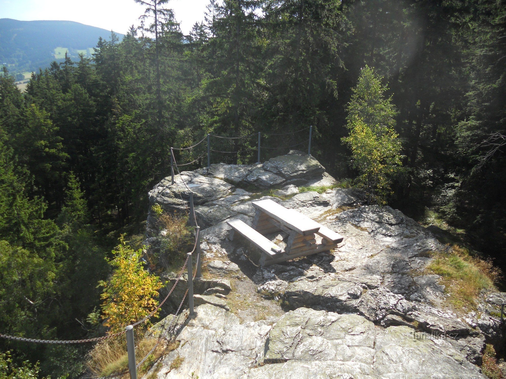 Belvédère rocheux Strážník (778 m d'altitude)