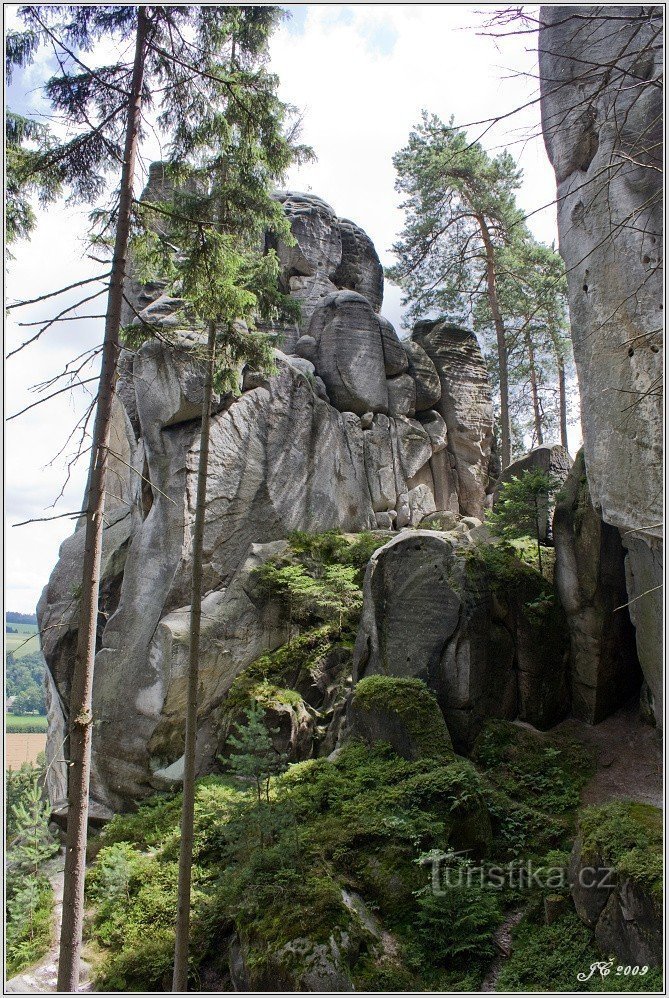 Felsen beim Abstieg zur Schicht der Böhmischen Brüder