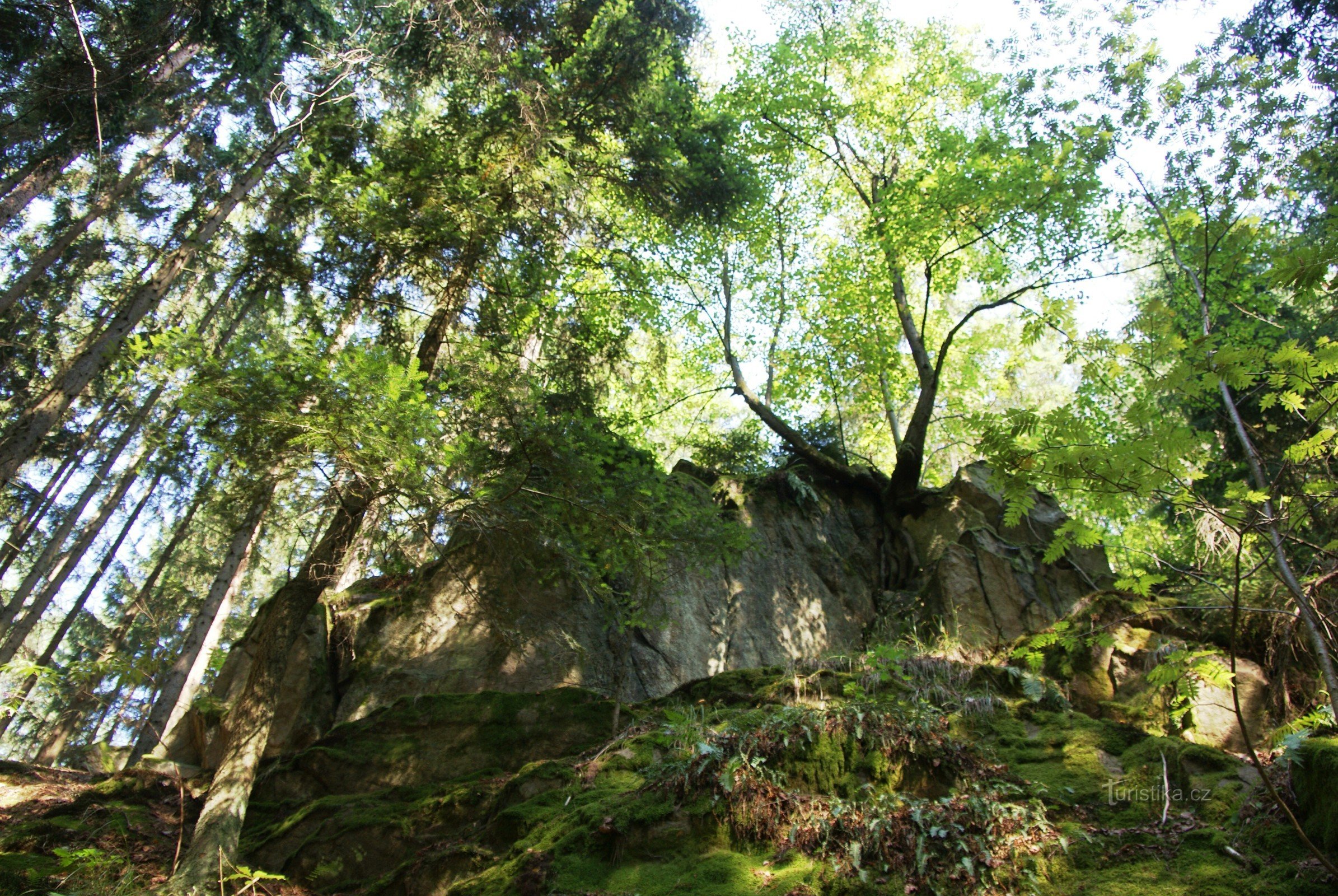 rocks above Nešůrka