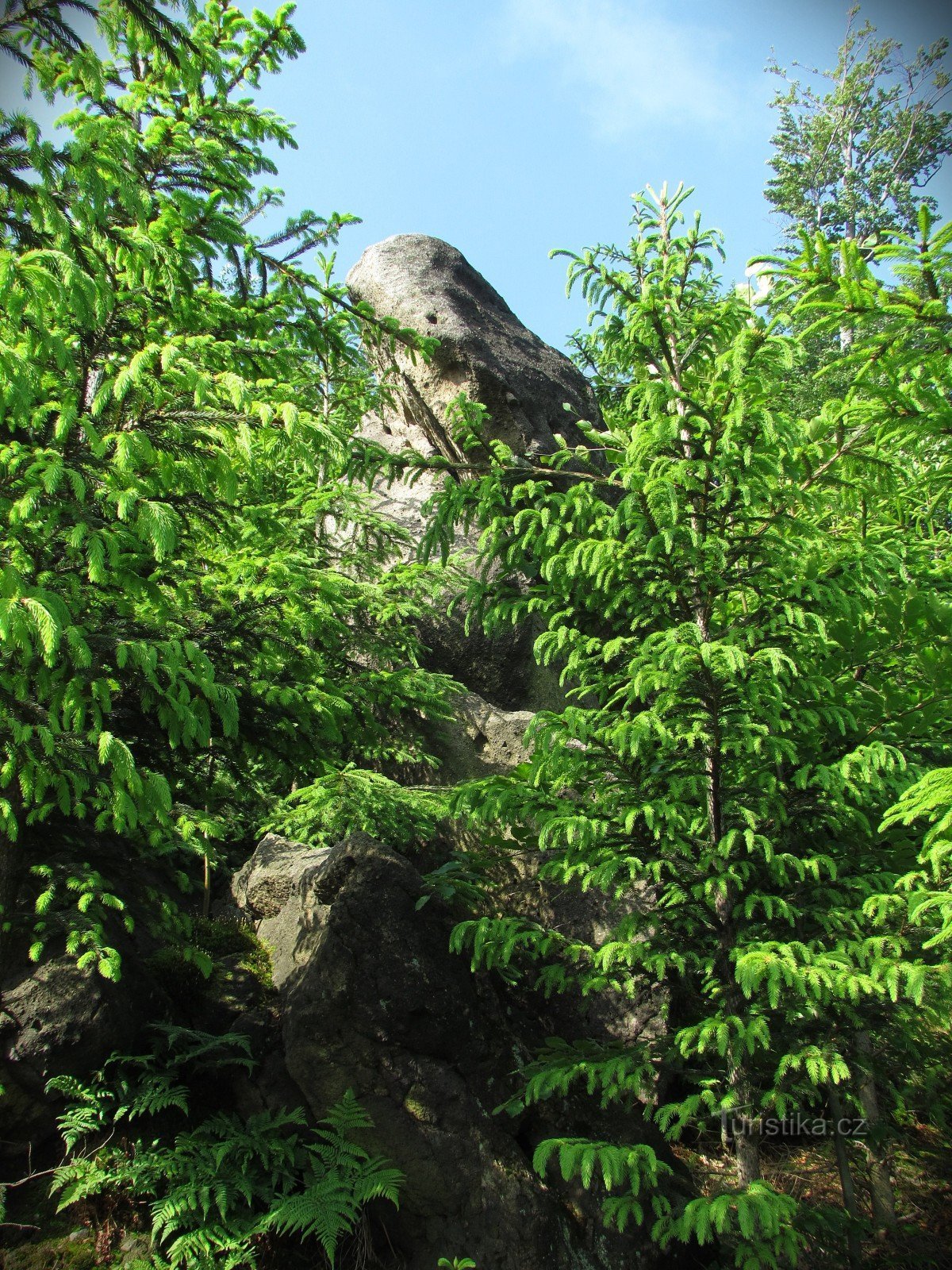 Скелі поблизу Hošťálková - Rarášek
