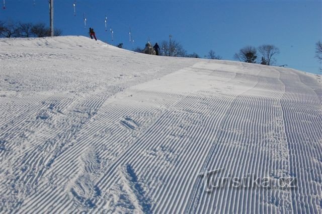 SKI SLATINA - inclinação preparada sem filas