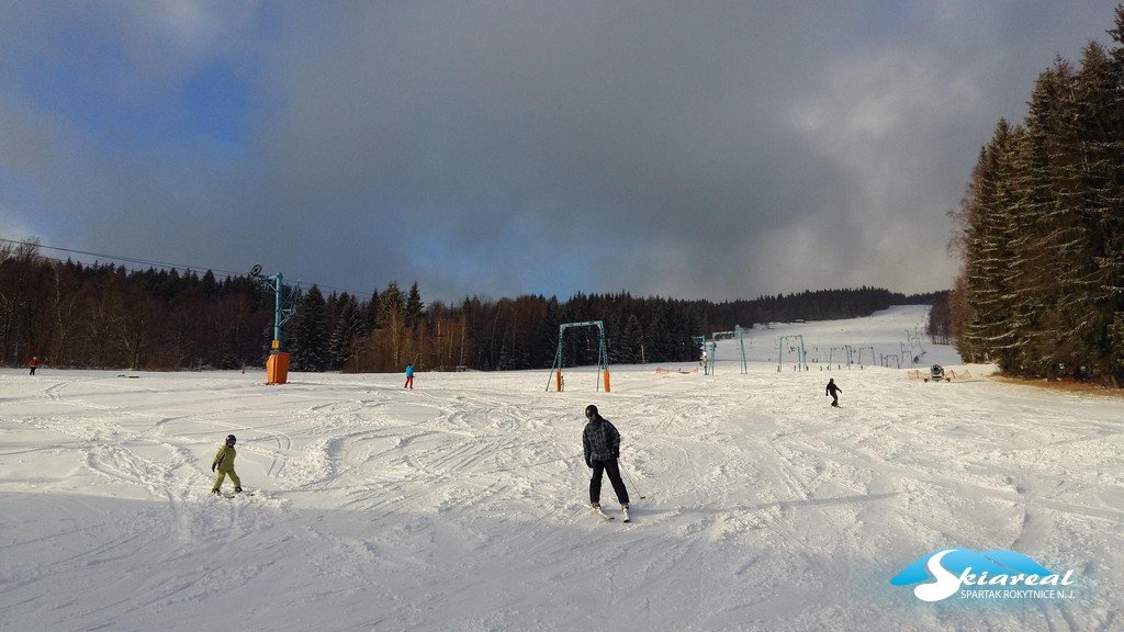 斯图杰诺夫滑雪