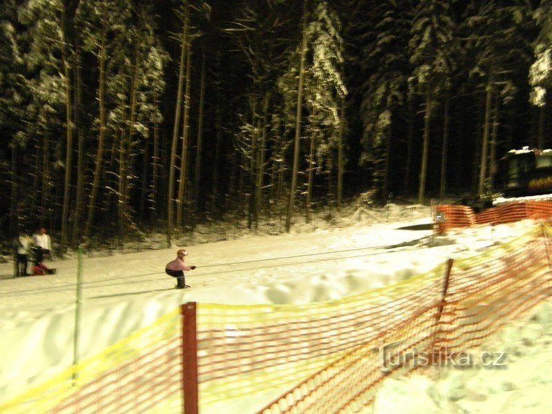 Khu trượt tuyết Padák - thang máy dành cho trẻ em