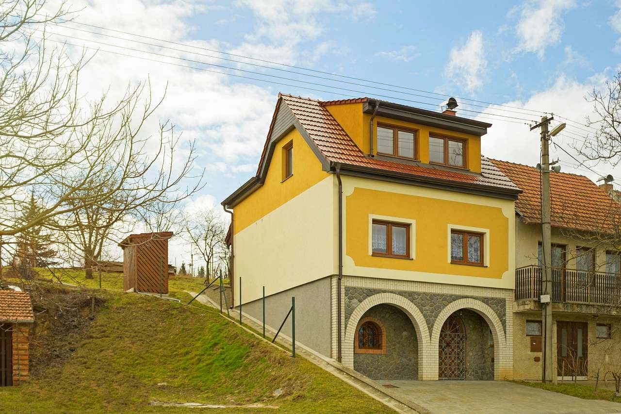 Šardice cellar