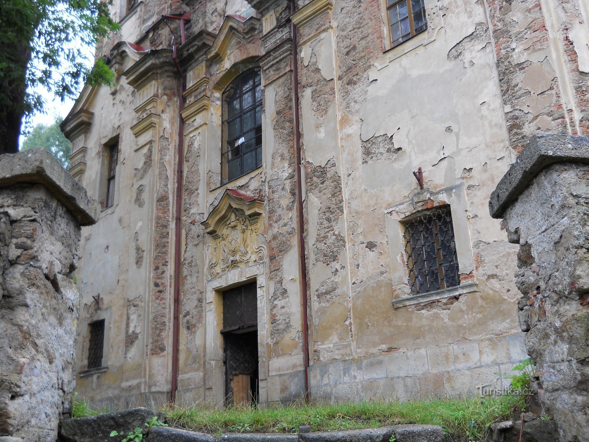 Skoky - Jungfru Marias besökskyrka