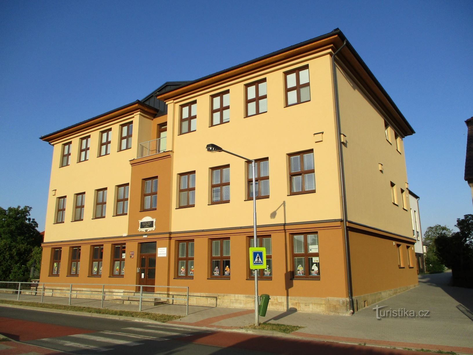 Skole efter forlængelsen (Osice, 26.7.2019/XNUMX/XNUMX)