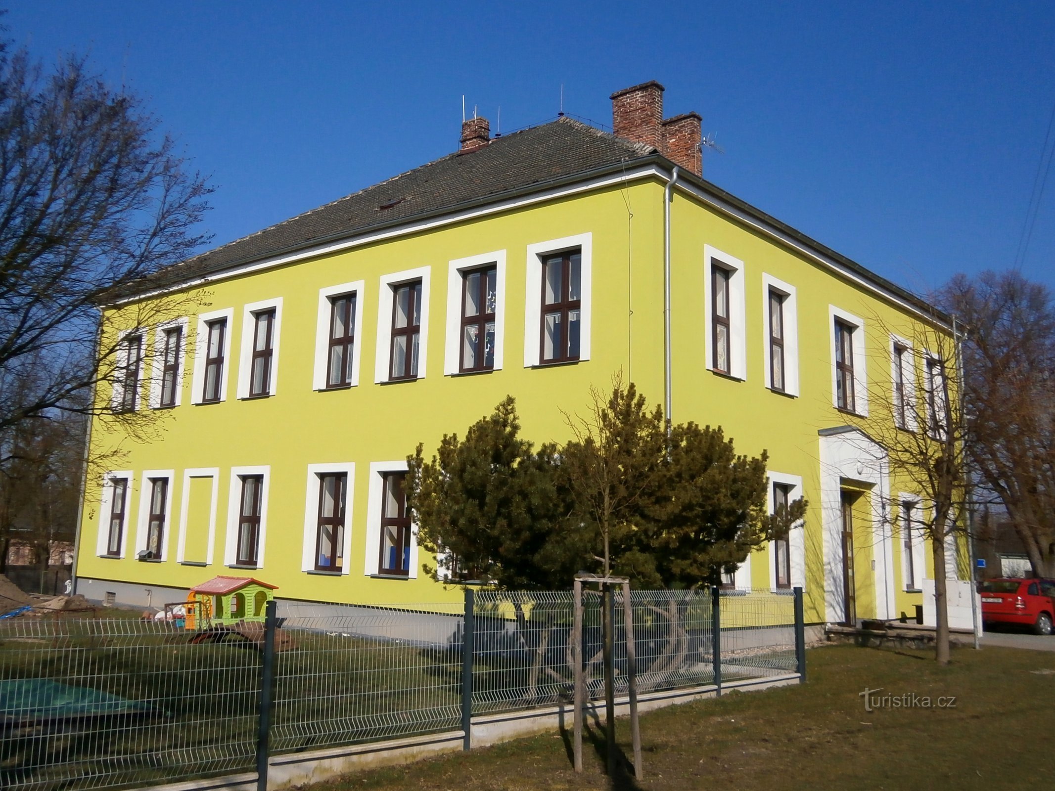 Skole (Sedlice)