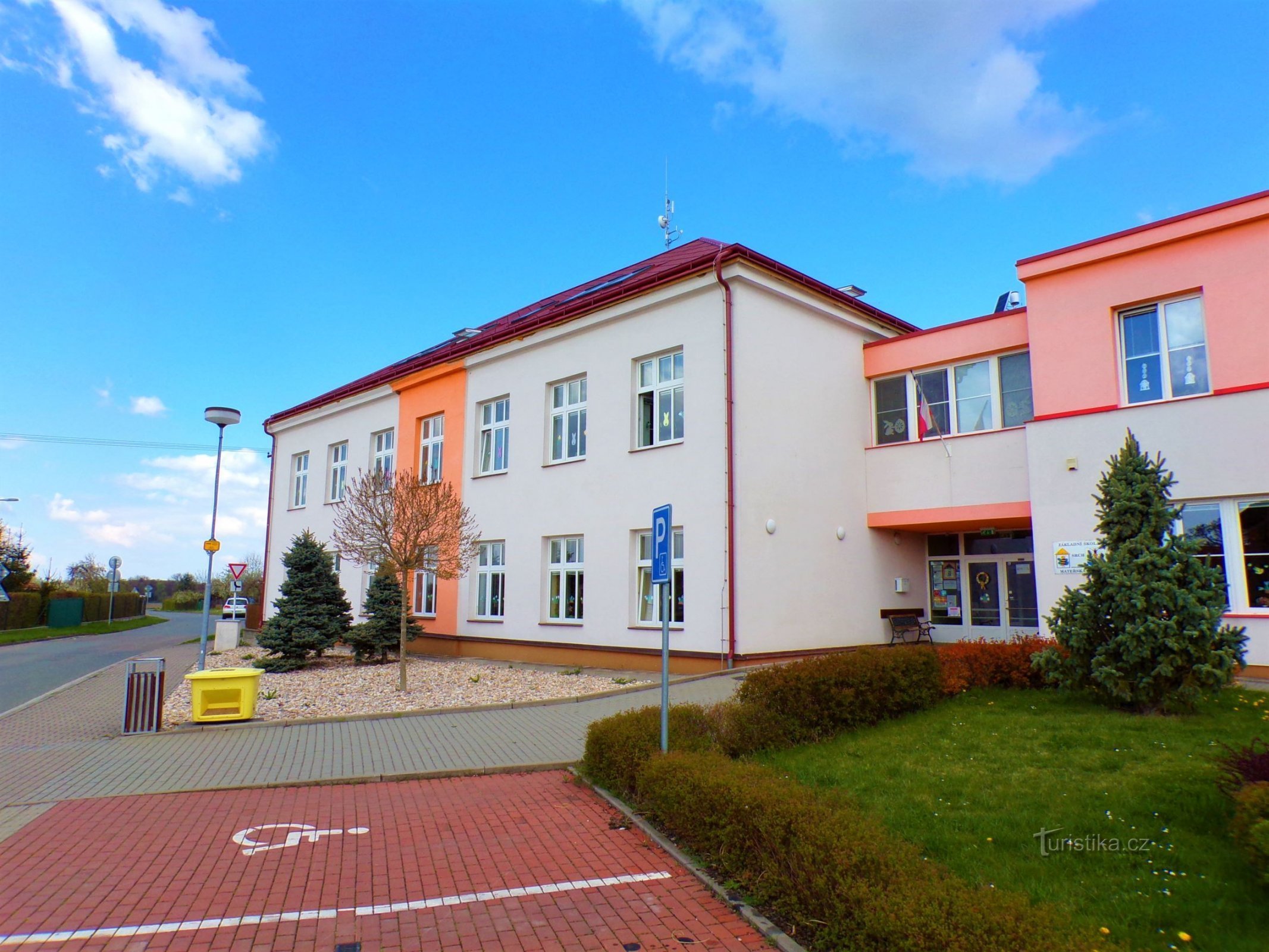 Škola (Srch, 27.4.2022)