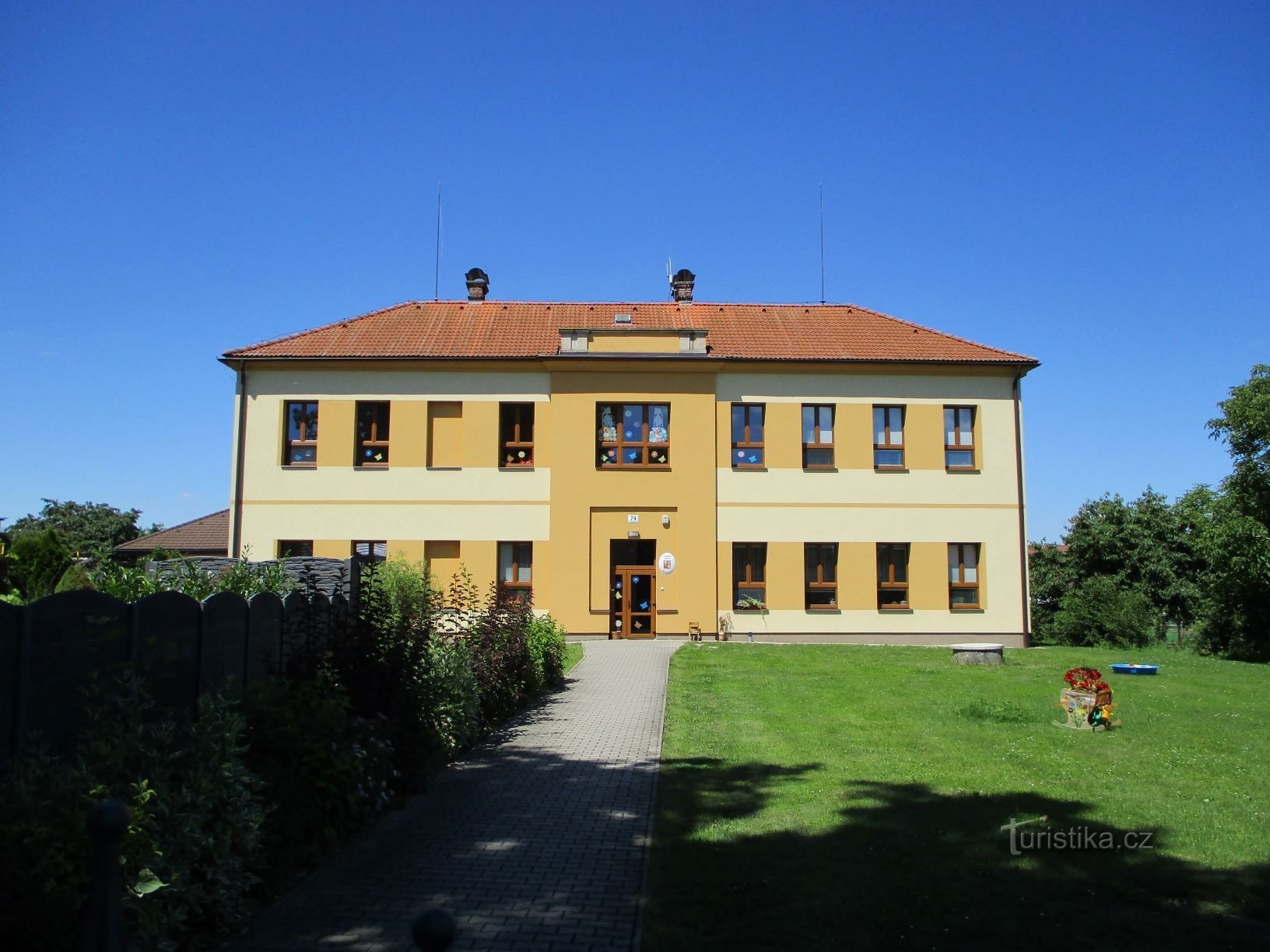 学校（Třesovice，14.7.2020 年 XNUMX 月 XNUMX 日）