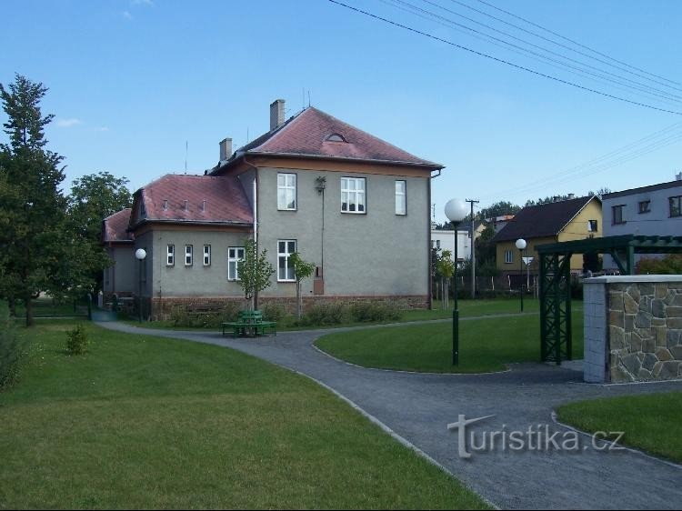 Kleuterschool: Kleuterschoolcampus in het dorp