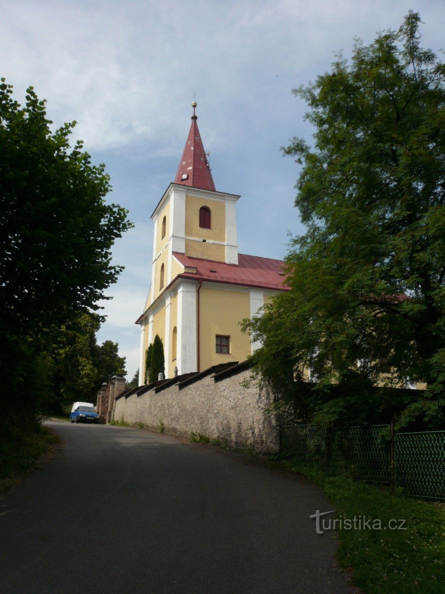 Skouhrov - église