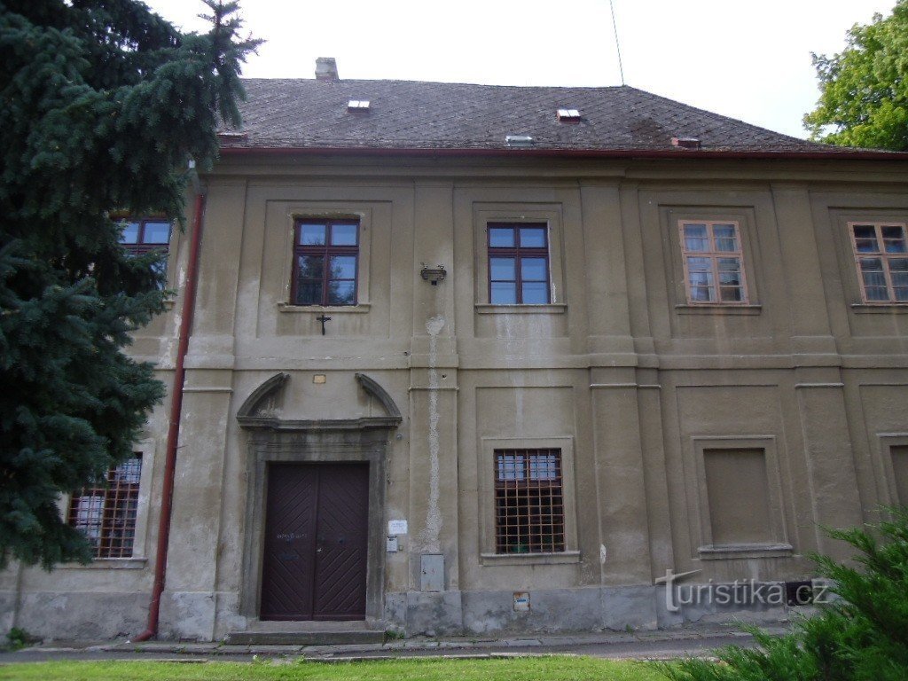 Agent immobilier - bureau du doyen