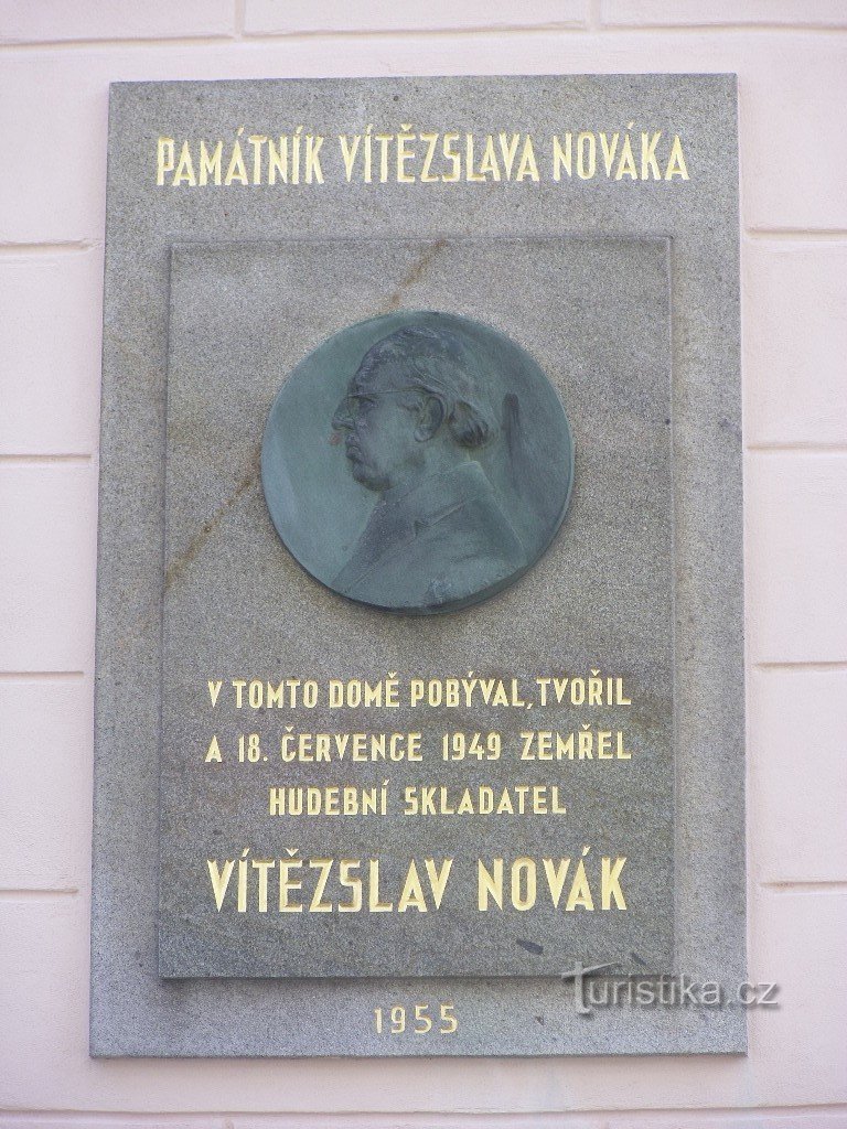 Skuteč - placă comemorativă a lui Vítězslav Novák