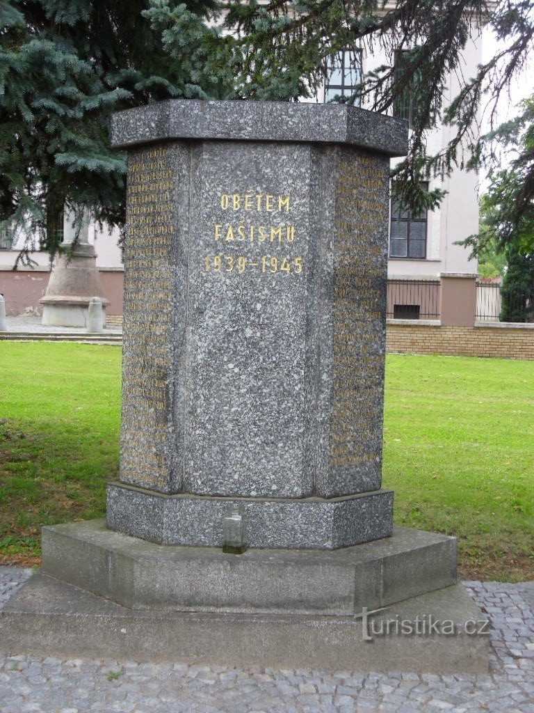 Skuteč - een monument voor de slachtoffers van het fascisme