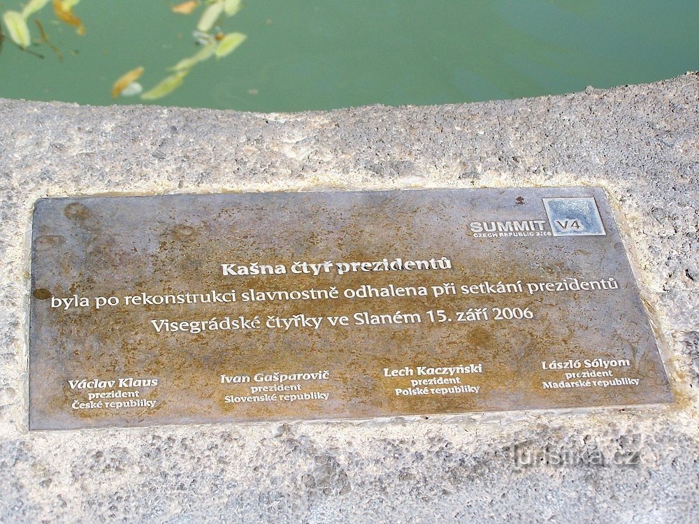 Slaný - Đài phun nước trên quảng trường Masaryk
