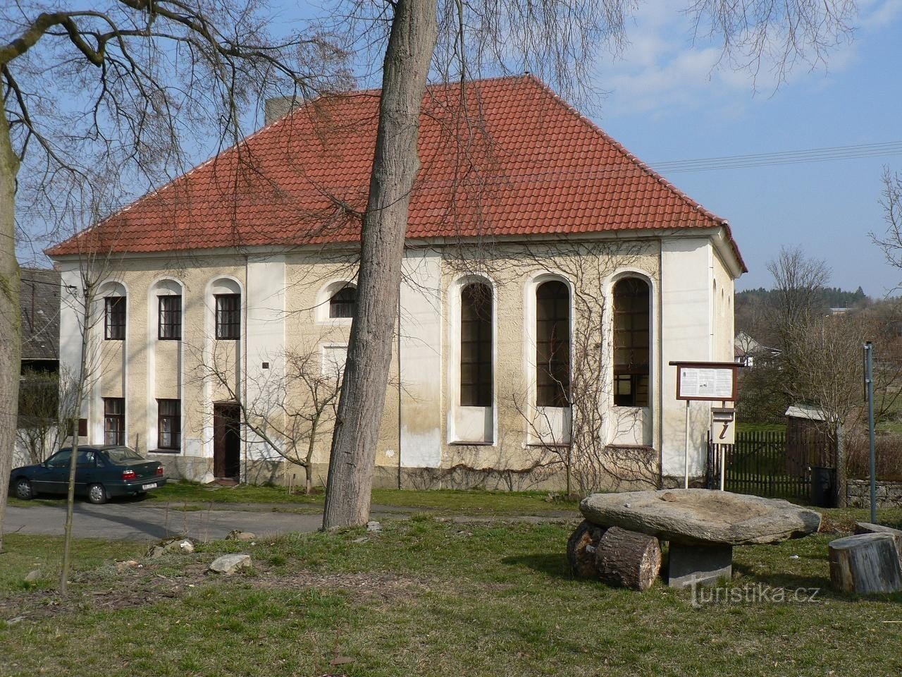 Močvirje, sinagoga