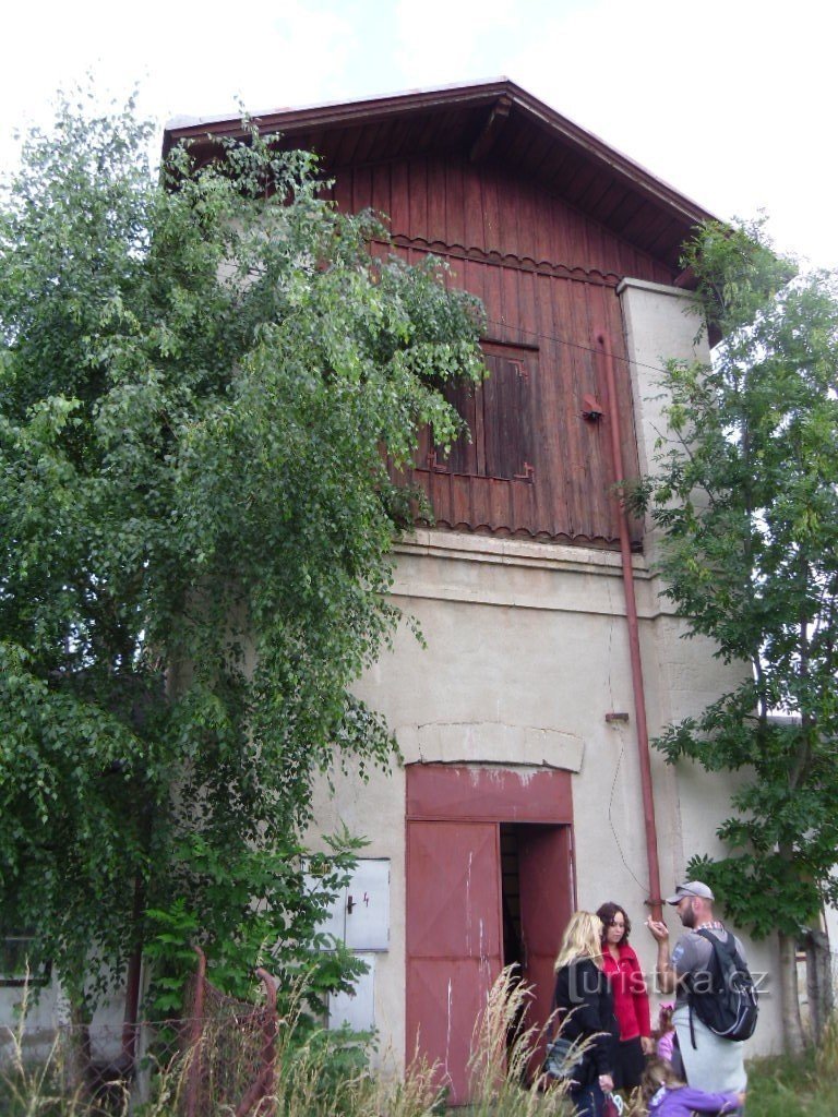 Slatiňany - spoorwegwaterfabriek