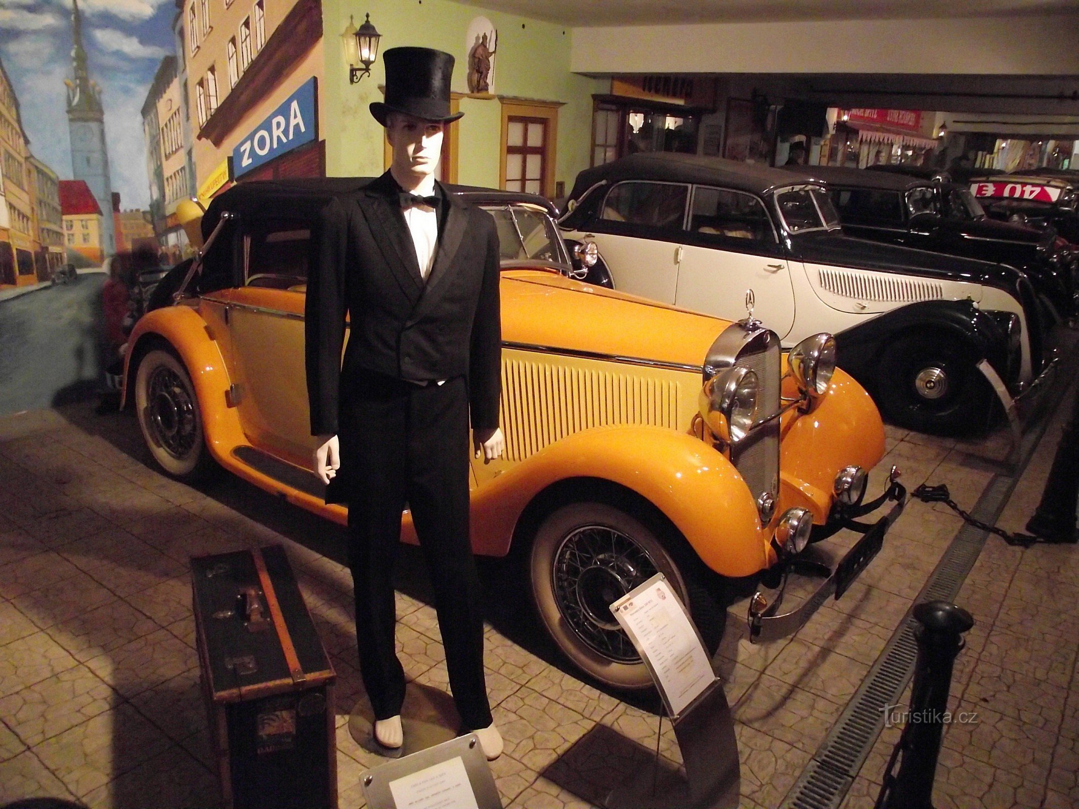 Slatinice - museo U veterána, un paraíso para los amantes de los coches Mercedes-Benz