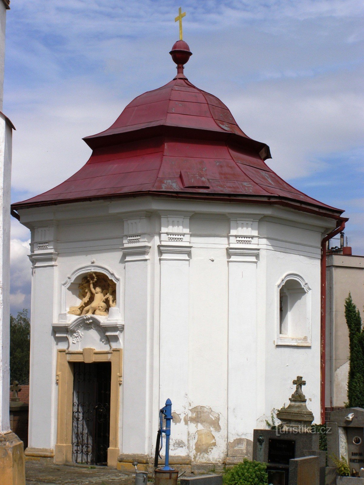 Slatiny - Kerk van de Hemelvaart van de Maagd Maria