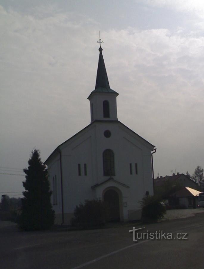 Slavětín nad Metują