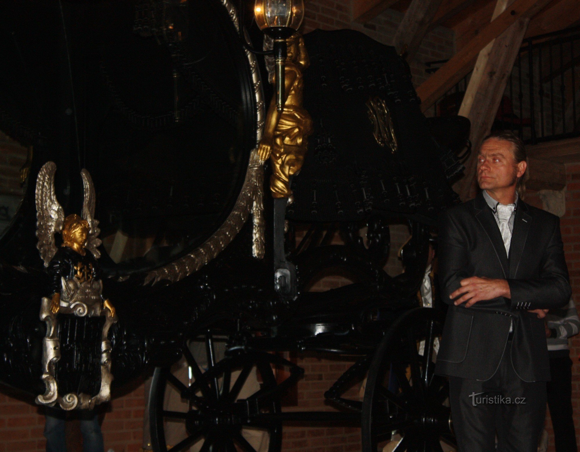 Ceremoniële opening van de bewaarplaats van het Koetsmuseum in Bohemen onder Kosíř