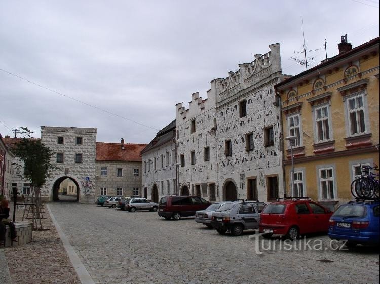 Slavonice-horní náměstí