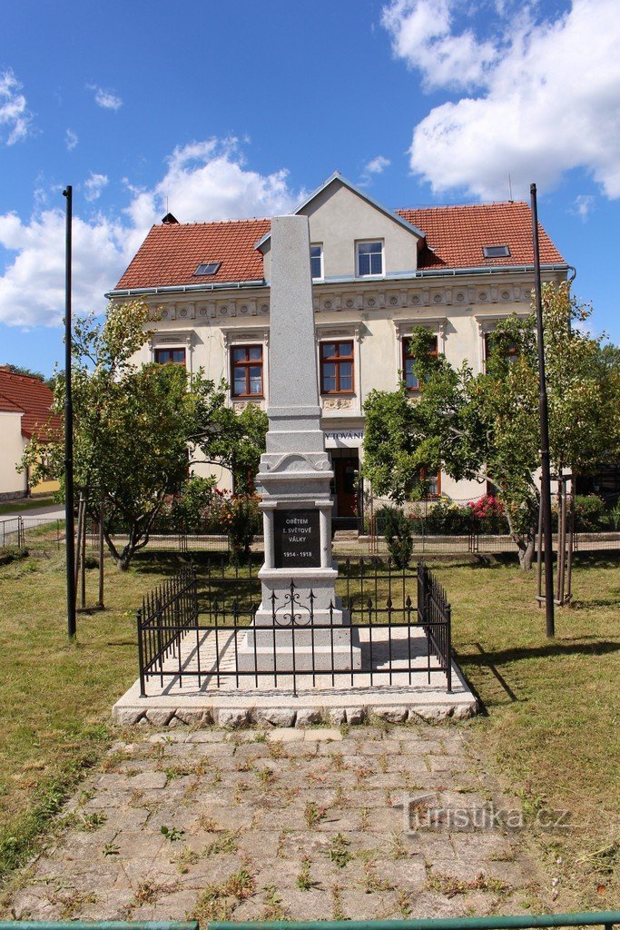 Slavonice, een monument voor de slachtoffers van de Eerste Wereldoorlog