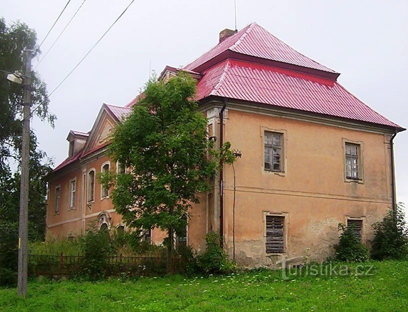 Silesian Pavlovice-castle from the east-Photo: Ulrych Mir.