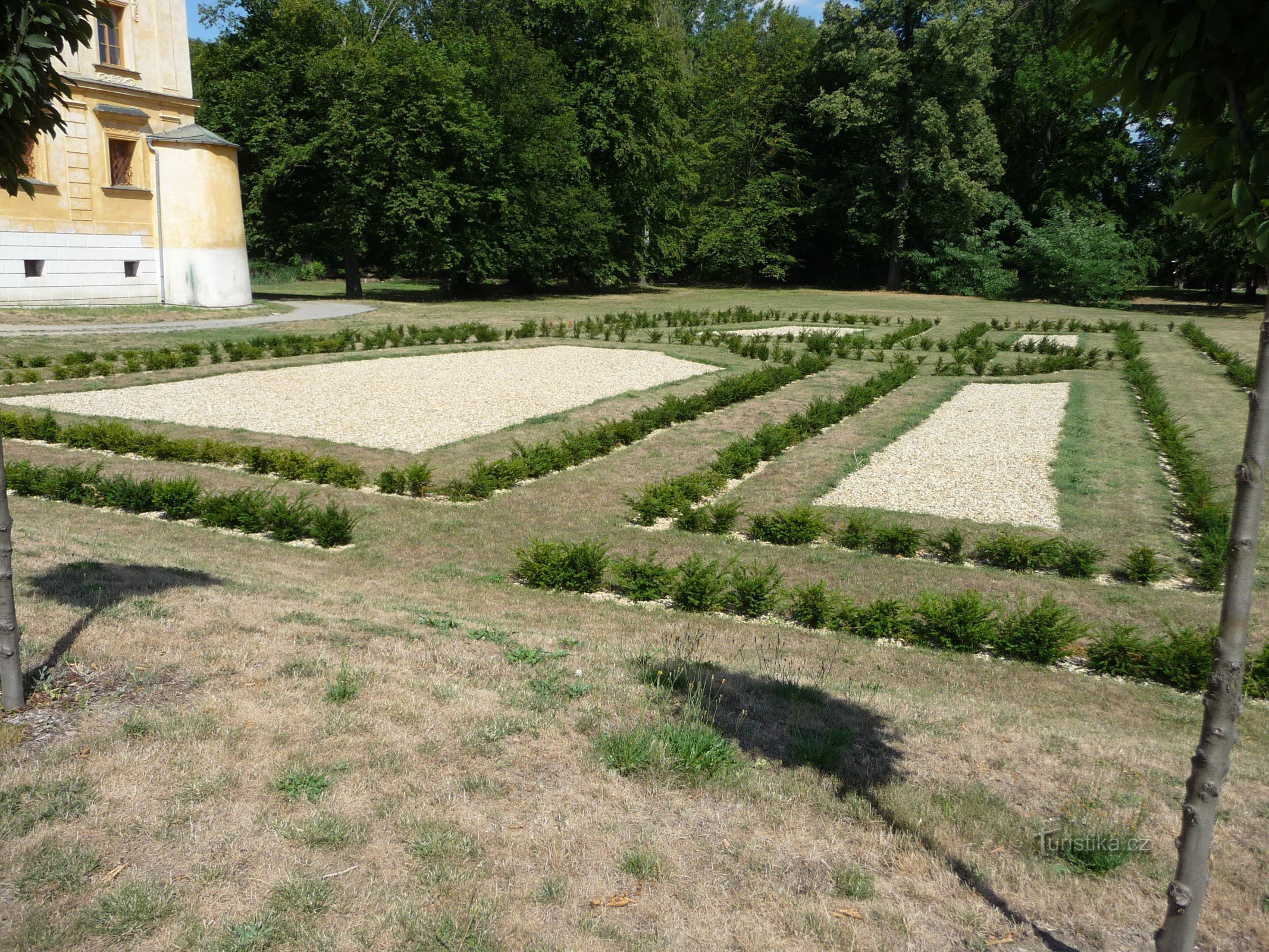 Silesian Rudoltice - the castle from the outside and inside (2015)