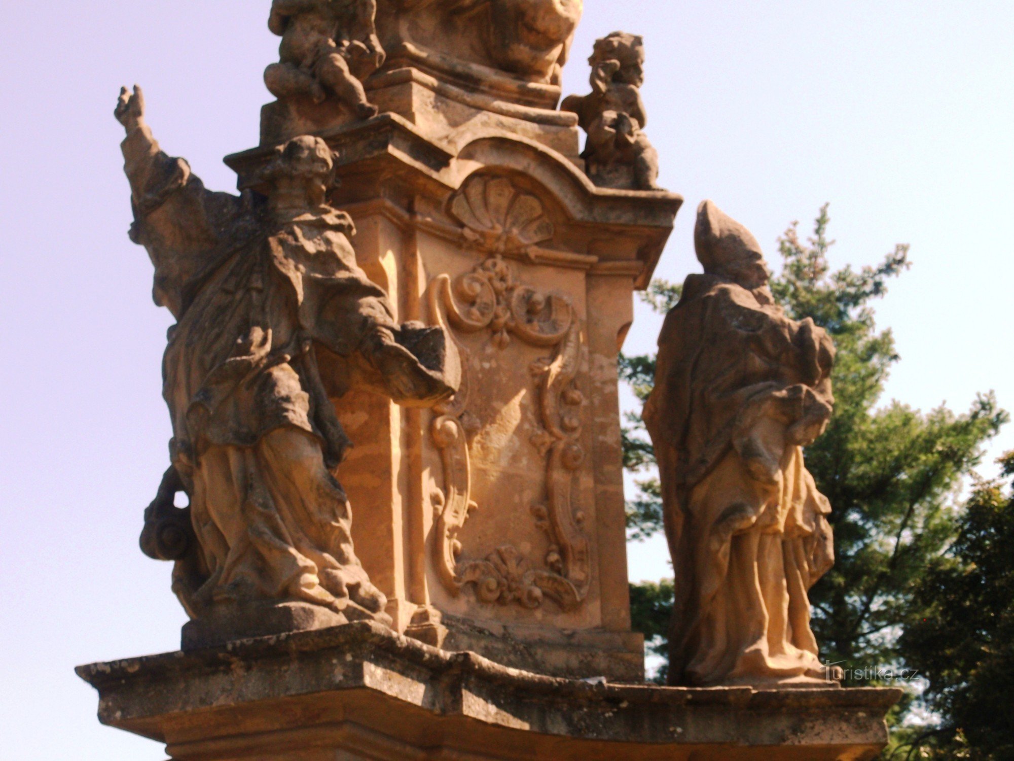 Cột Holy Trinity ở Bakov nad Jizerou