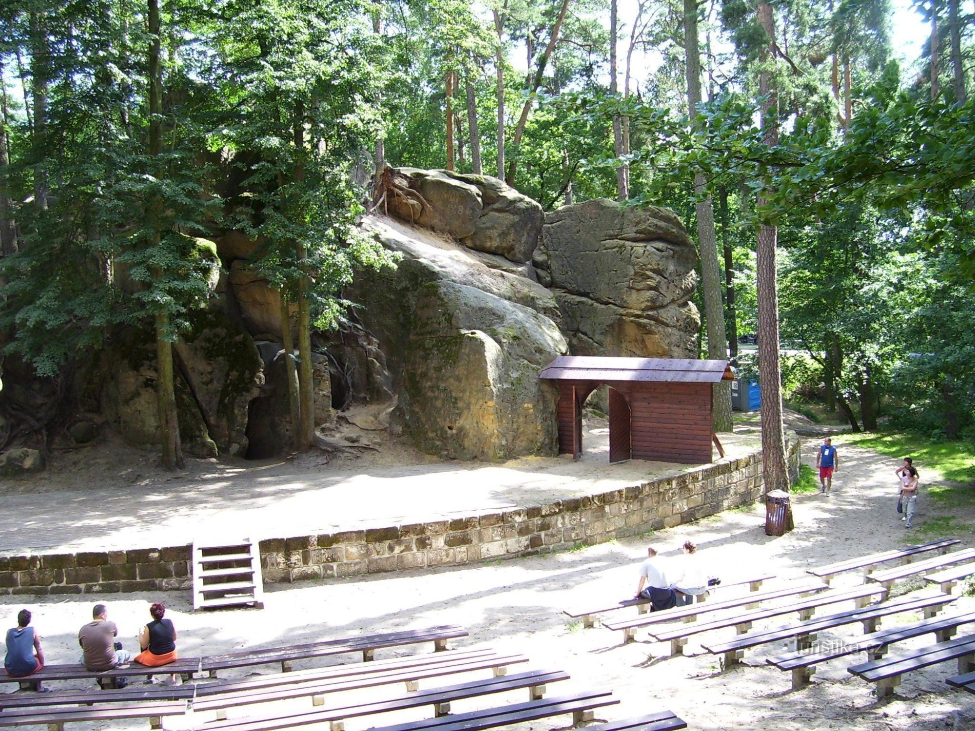 Colonne en Bohême - théâtre forestier