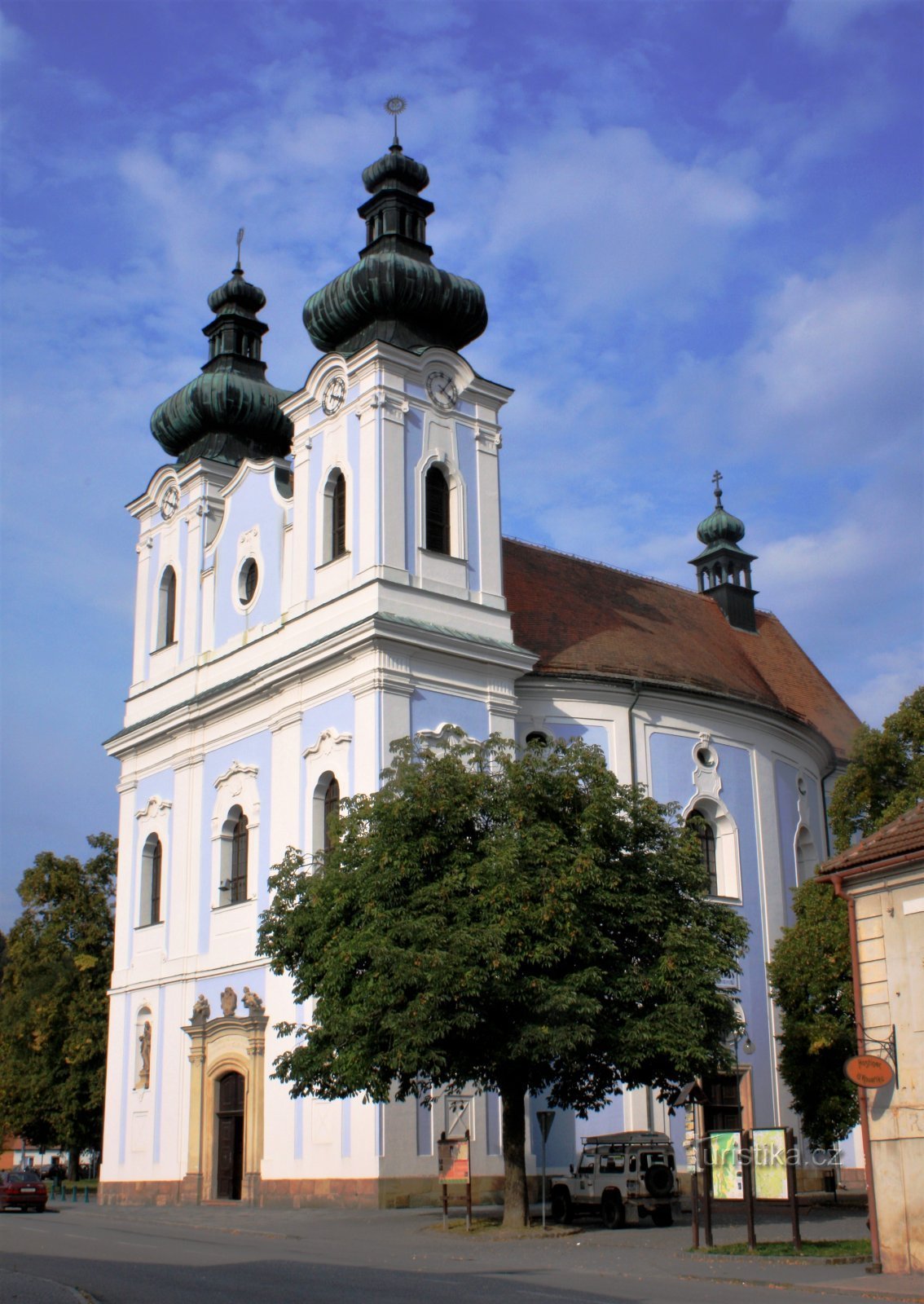 Sloup v Moravském krasu - kostel P. Marie Bolestné